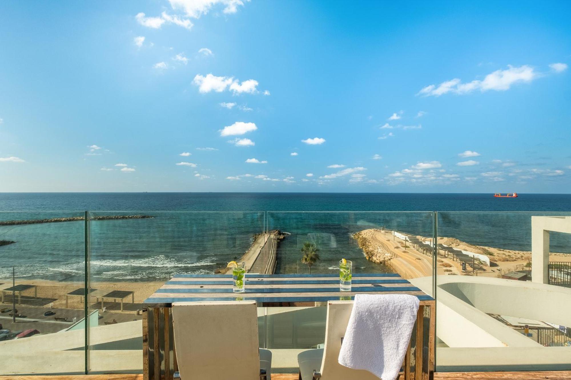 Penthouse 3Br + Roof Top + Parking - On The Beach Hayfa Dış mekan fotoğraf