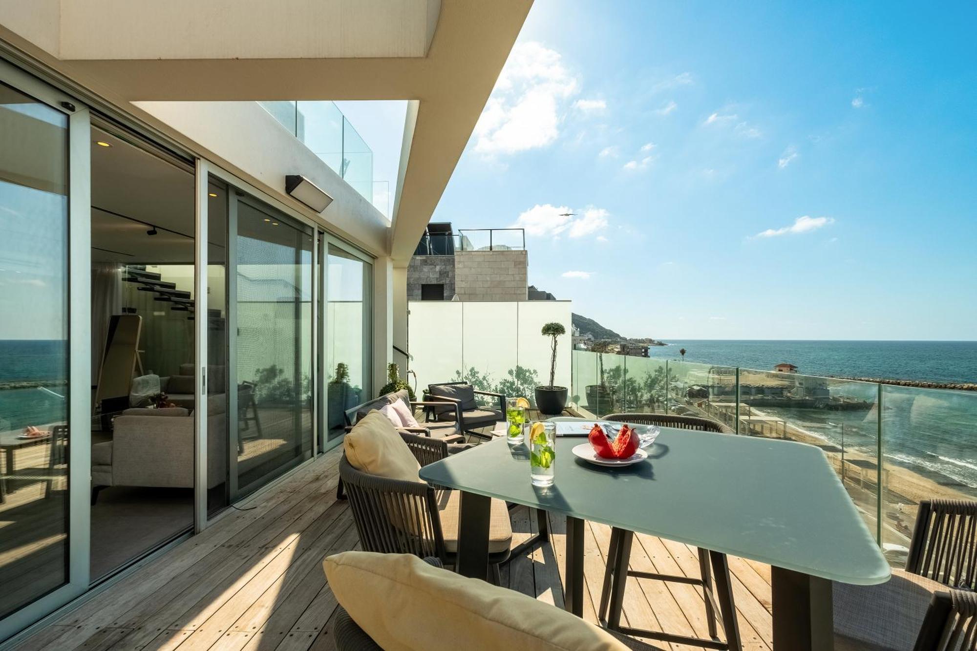 Penthouse 3Br + Roof Top + Parking - On The Beach Hayfa Dış mekan fotoğraf
