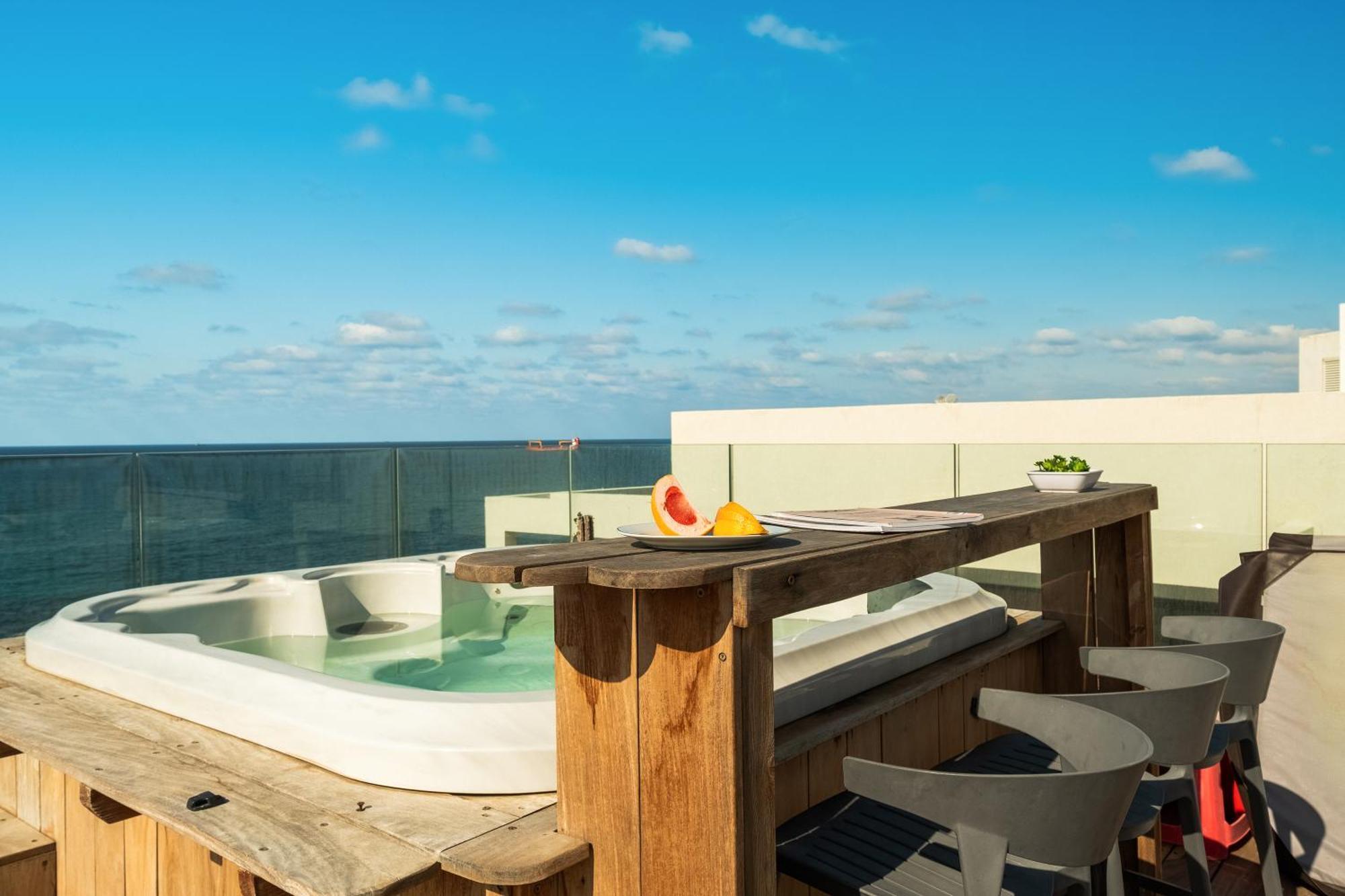 Penthouse 3Br + Roof Top + Parking - On The Beach Hayfa Dış mekan fotoğraf