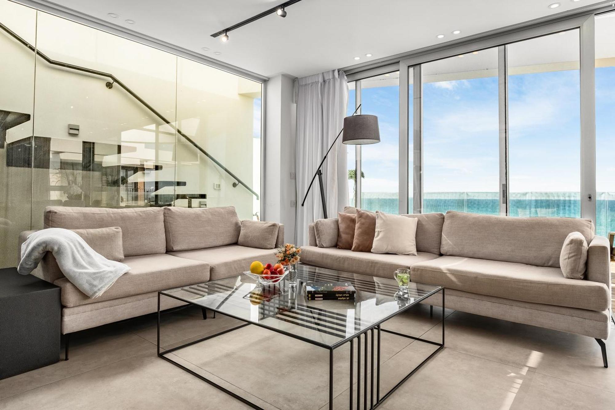 Penthouse 3Br + Roof Top + Parking - On The Beach Hayfa Dış mekan fotoğraf