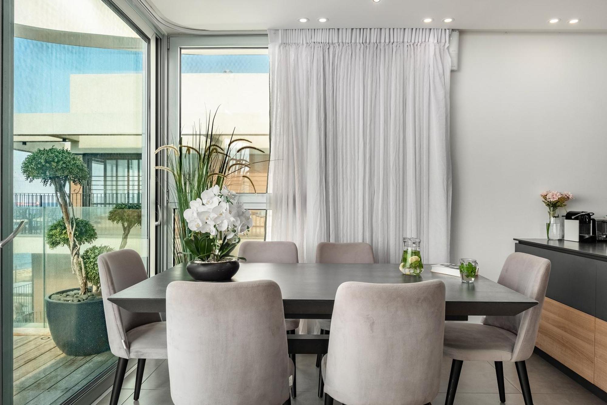 Penthouse 3Br + Roof Top + Parking - On The Beach Hayfa Dış mekan fotoğraf